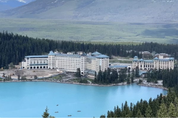 ICE – Full Day Tour in Columbia Icefield, Bow Lake and Peyto Lake